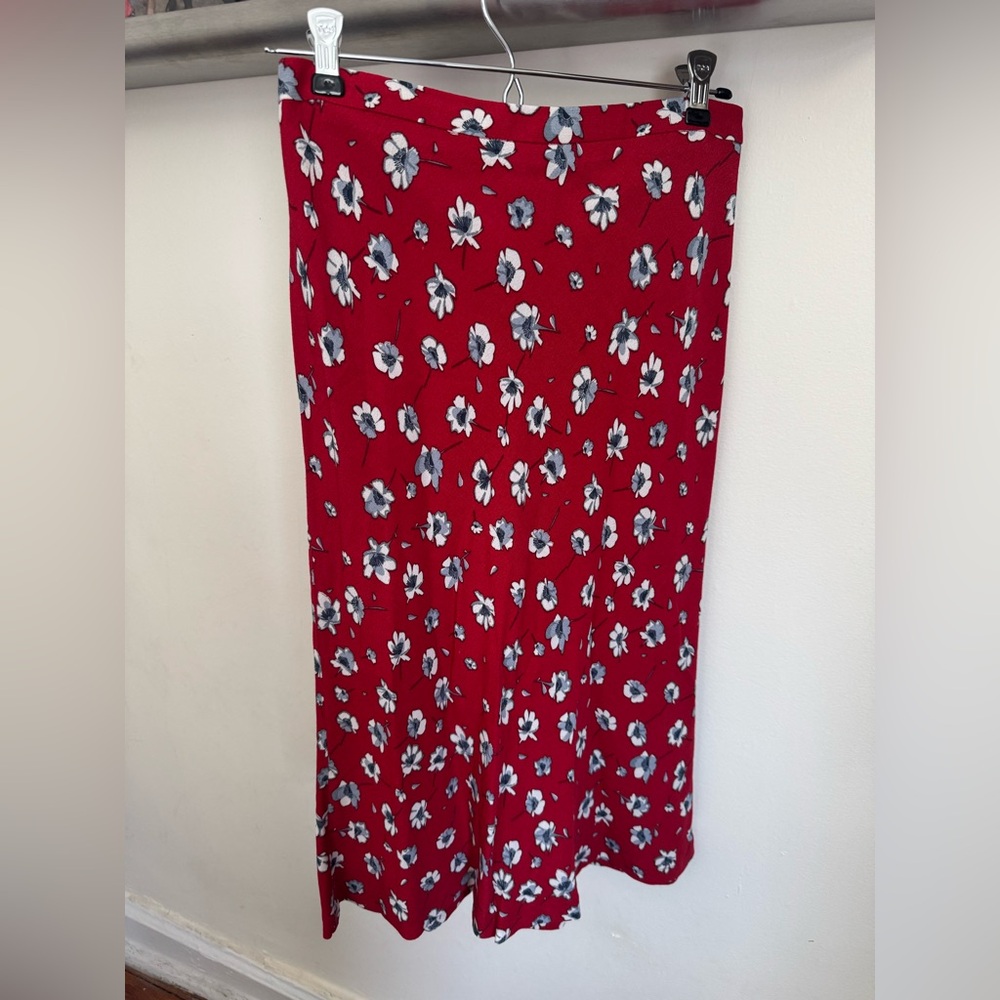 Rouje mid-length skirt
Size US 4 (after alterations)